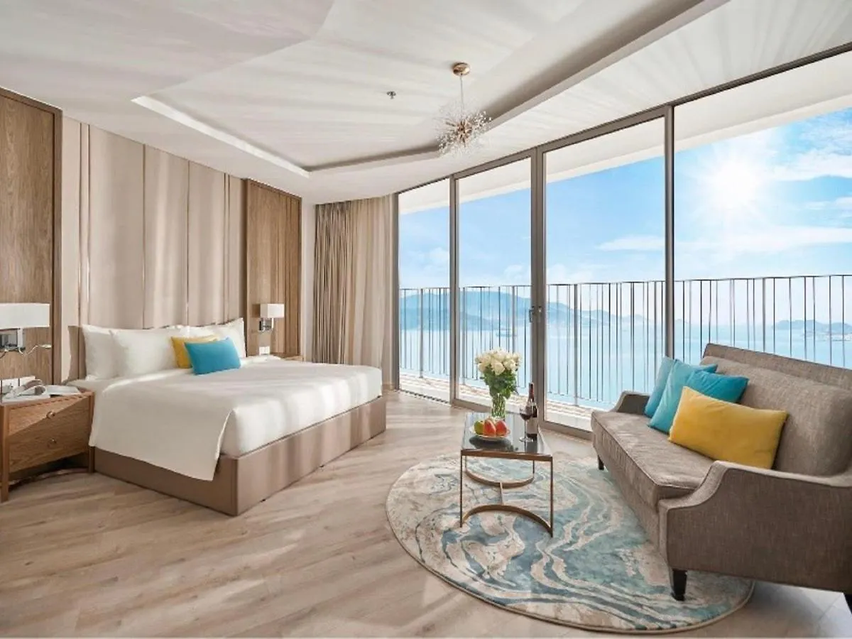 Panorama Lyn Beachfront Apartment Nha Trang 0*,